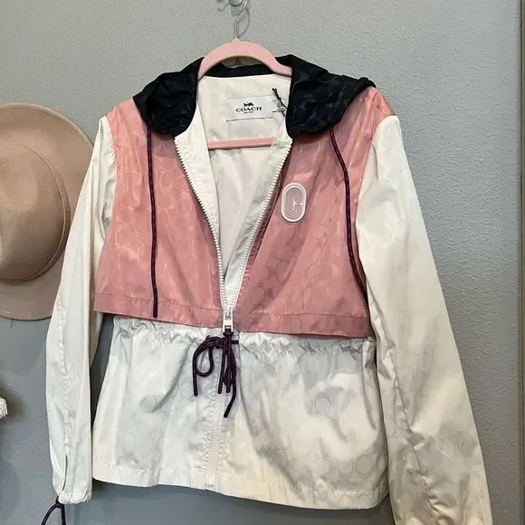 NWT COACH pink signature sporty rain jacket - Picture 4 of 8